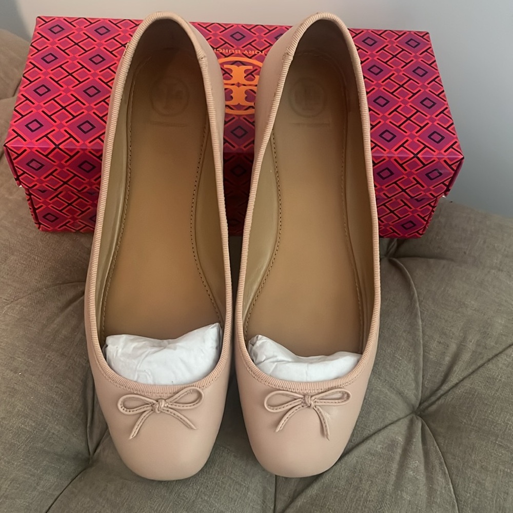 Tory Burch, Size 10 - sand, driver ballet flats - Picture 3 of 8